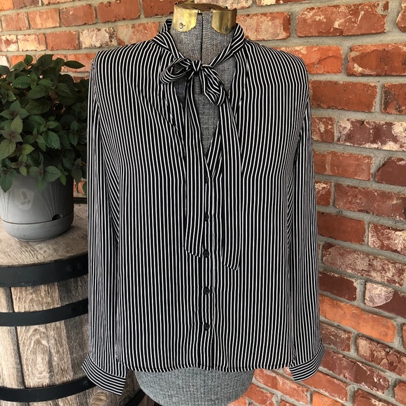 F21 Long Sleeve Top - Picture 1 of 3